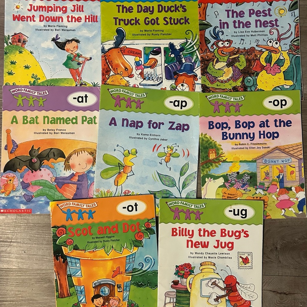 Scholastic Kids Book Set - Colorful Collection